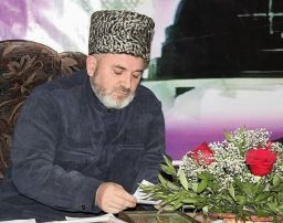 Поздравления имама г. Дербента Шейха Исамудина-Эфенди (къ.с.) с праздником Ураза Байрам 2025
